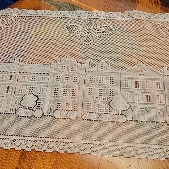 Great Bay Lace Placemat Liechtenstein Made - Rainbow Row - Picture 2 of 8
